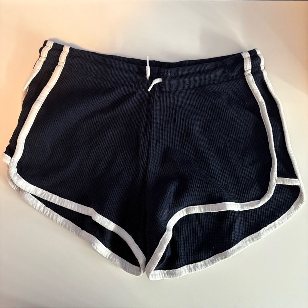 2 Women’s shorts